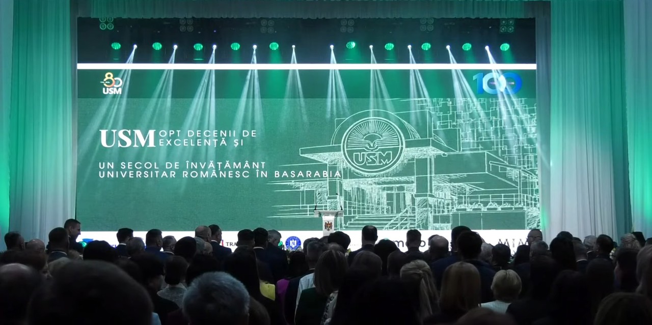 Ceremonie aniversară la USM: Peste 160.000 de absolvenți în cei 80 de ani de la fondare