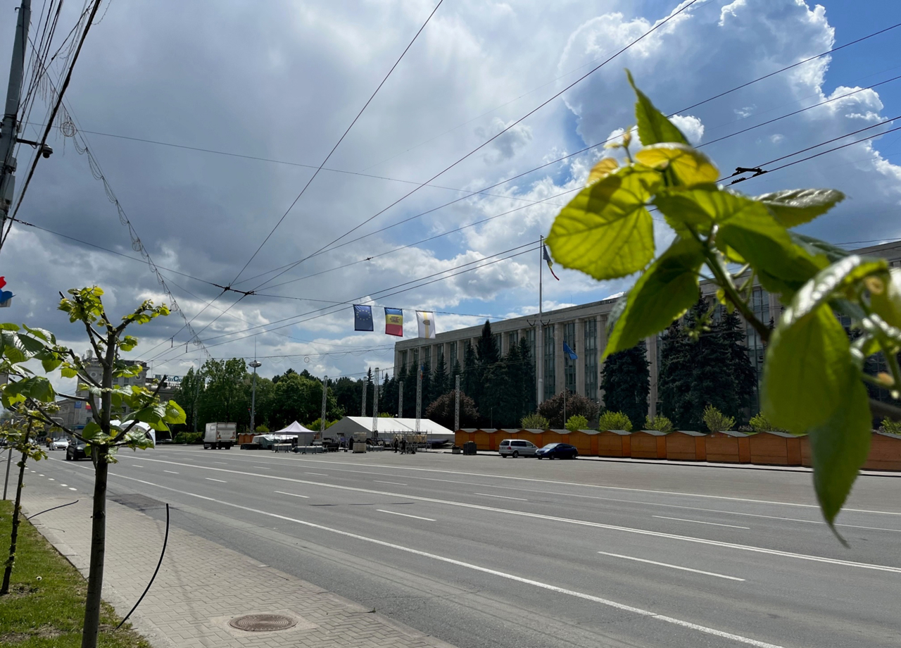 В центре Кишинёва ограничат движение 8–10 мая: общественный транспорт пустят в объезд