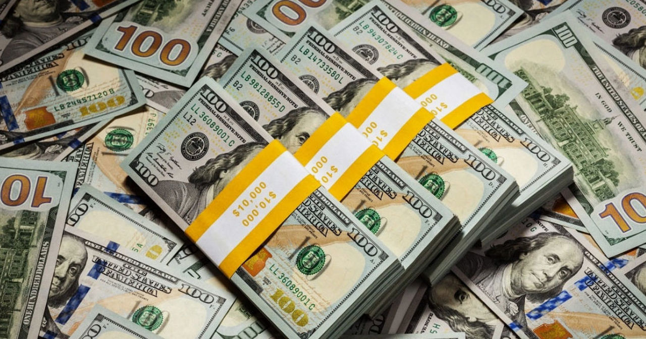 National Bank data reveals public and private sector debt surge of 1 billion dollars