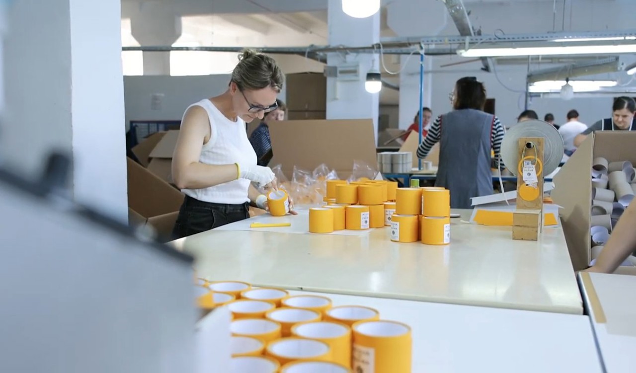 Produse de lux ambalate în cutii realizate la Chișinău. O companie autohtonă exportă anual produse de aproape 25 de milioane de lei
