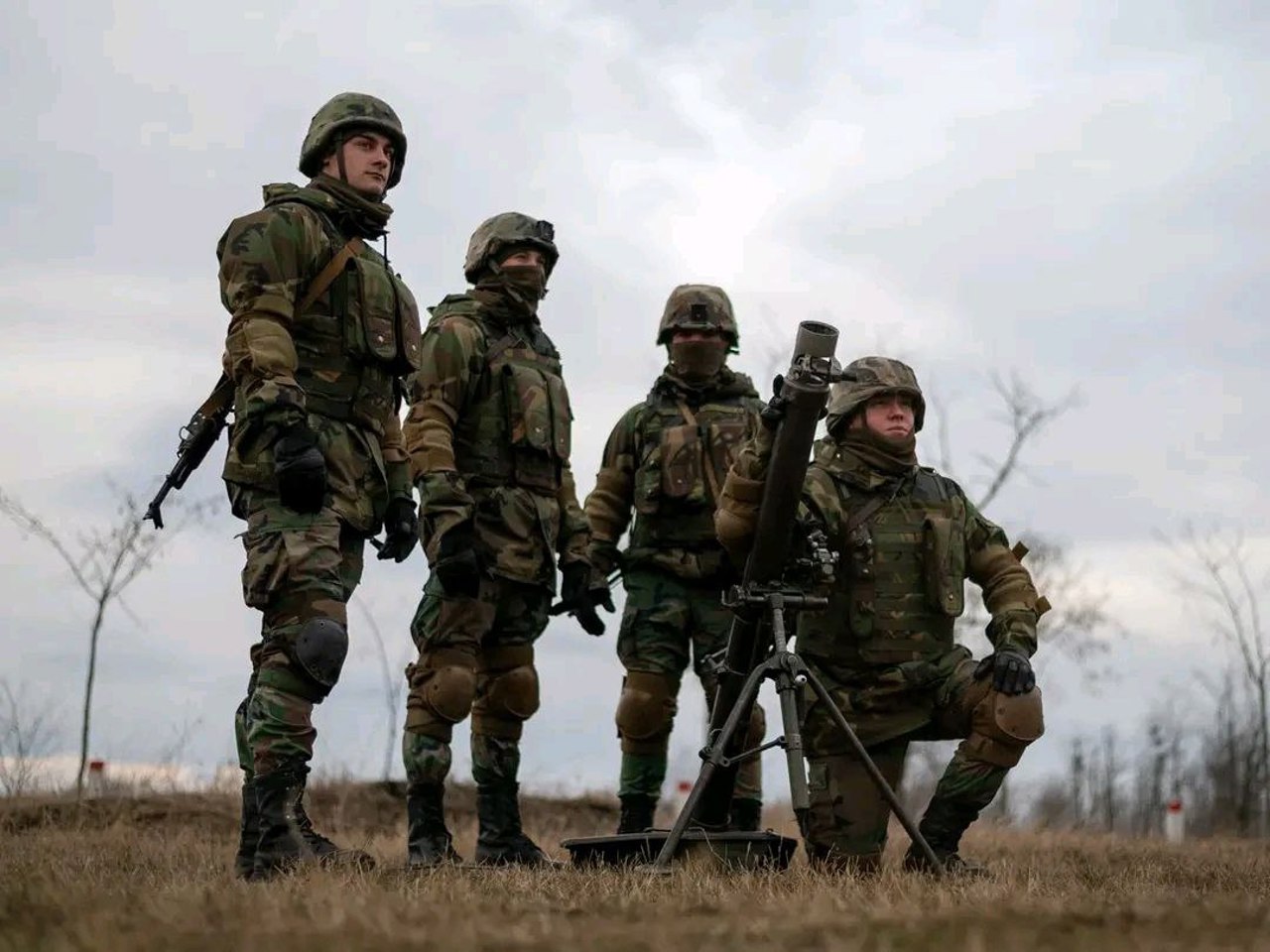 Militarii din Republica Moldova se antrenează în România