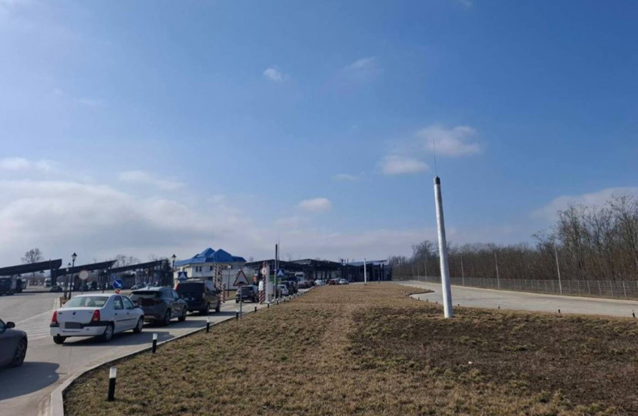 Traficul intens la postul vamal Sculeni, fluidizat: Se circulă fără dificultăți