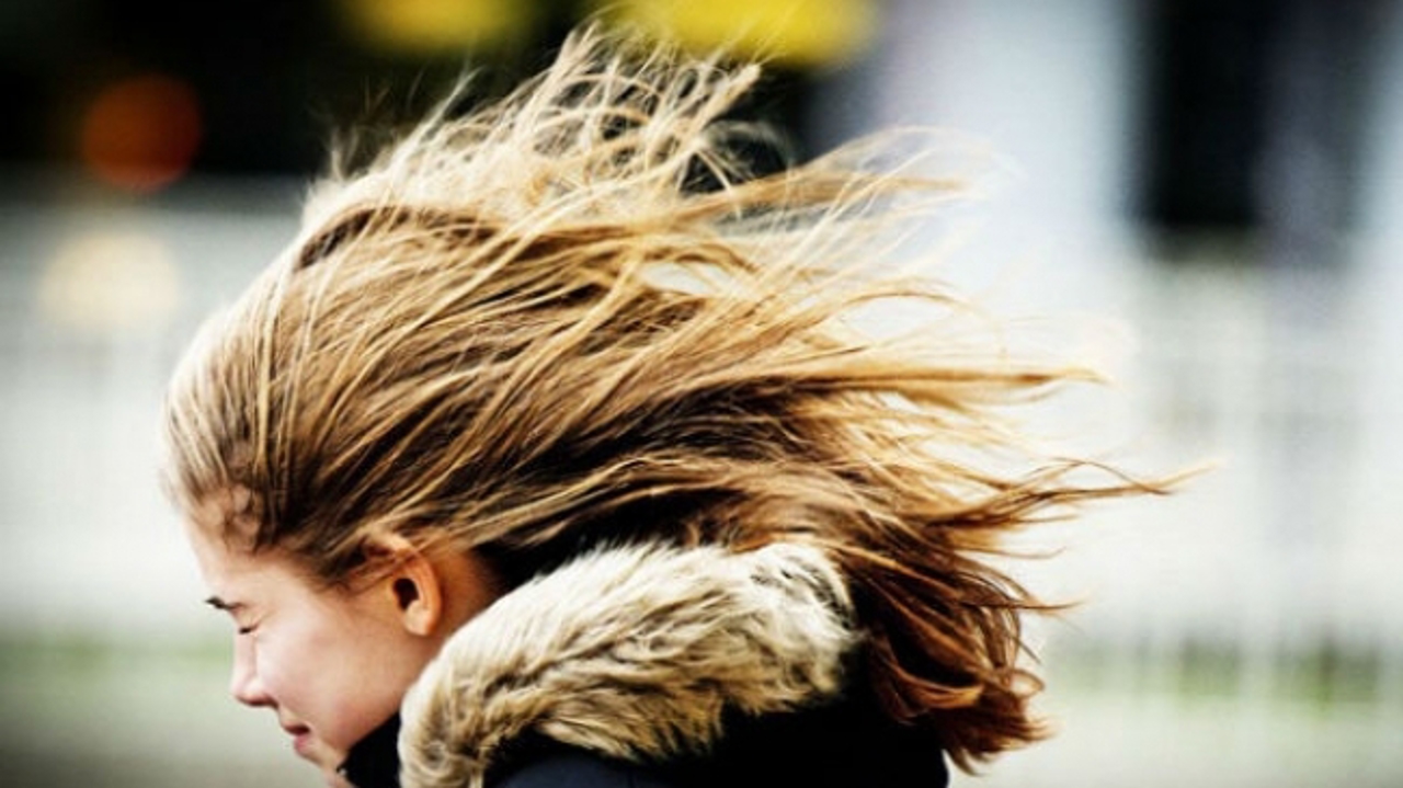 Codul galben de vânt a fost prelungit. Cum va fi vremea astăzi