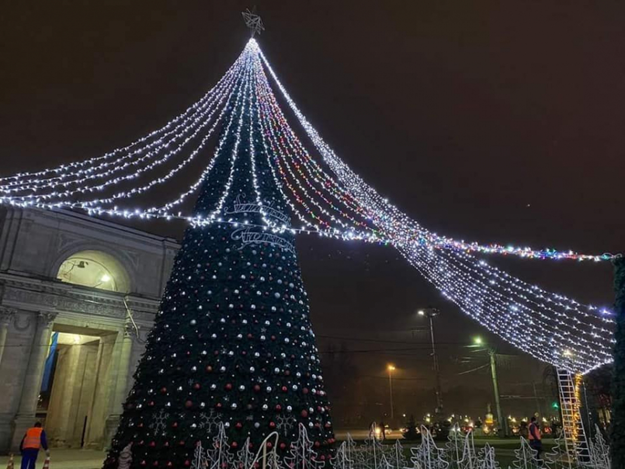 Când va fi dat startul sărbătorilor de iarnă în Piața Marii Adunări Naționale