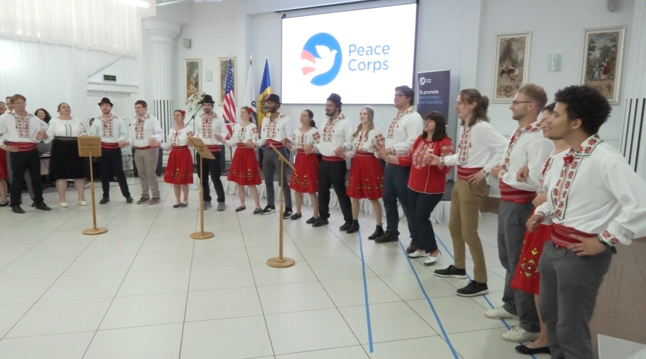 Voluntarii Corpului Păcii revin în satele din R. Moldova: 22 de americani vor preda engleza timp de doi ani