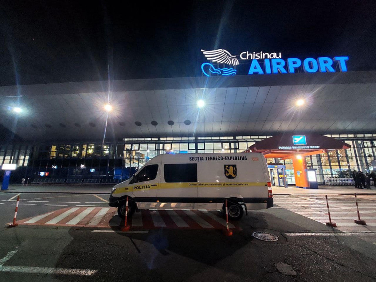 Новое сообщение об угрозе взрыва в Международном аэропорту Кишинэу. Люди были эвакуированы