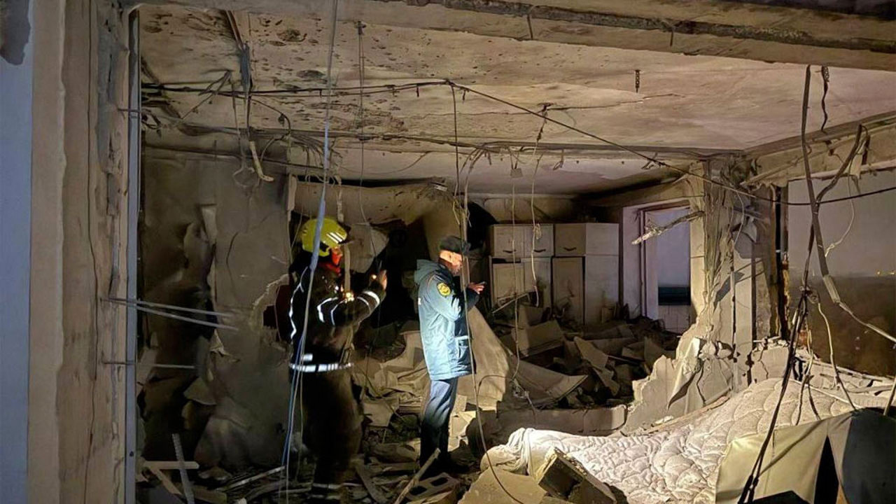 O  dronă ucraineană a lovit un bloc de locuințe în regiunea Moscova: cinci răniți