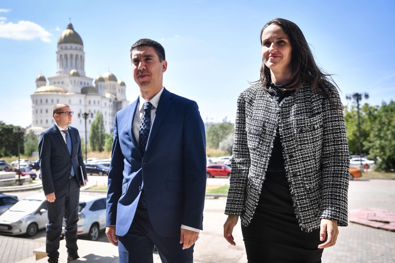 Sprijin ferm de la București: Republica Moldova își merită locul în familia europeană, declară ministra de Externe a României