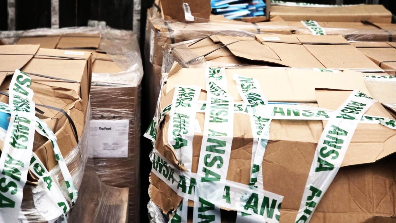 Ciocolată bună până la Crăciun, reținută la frontieră