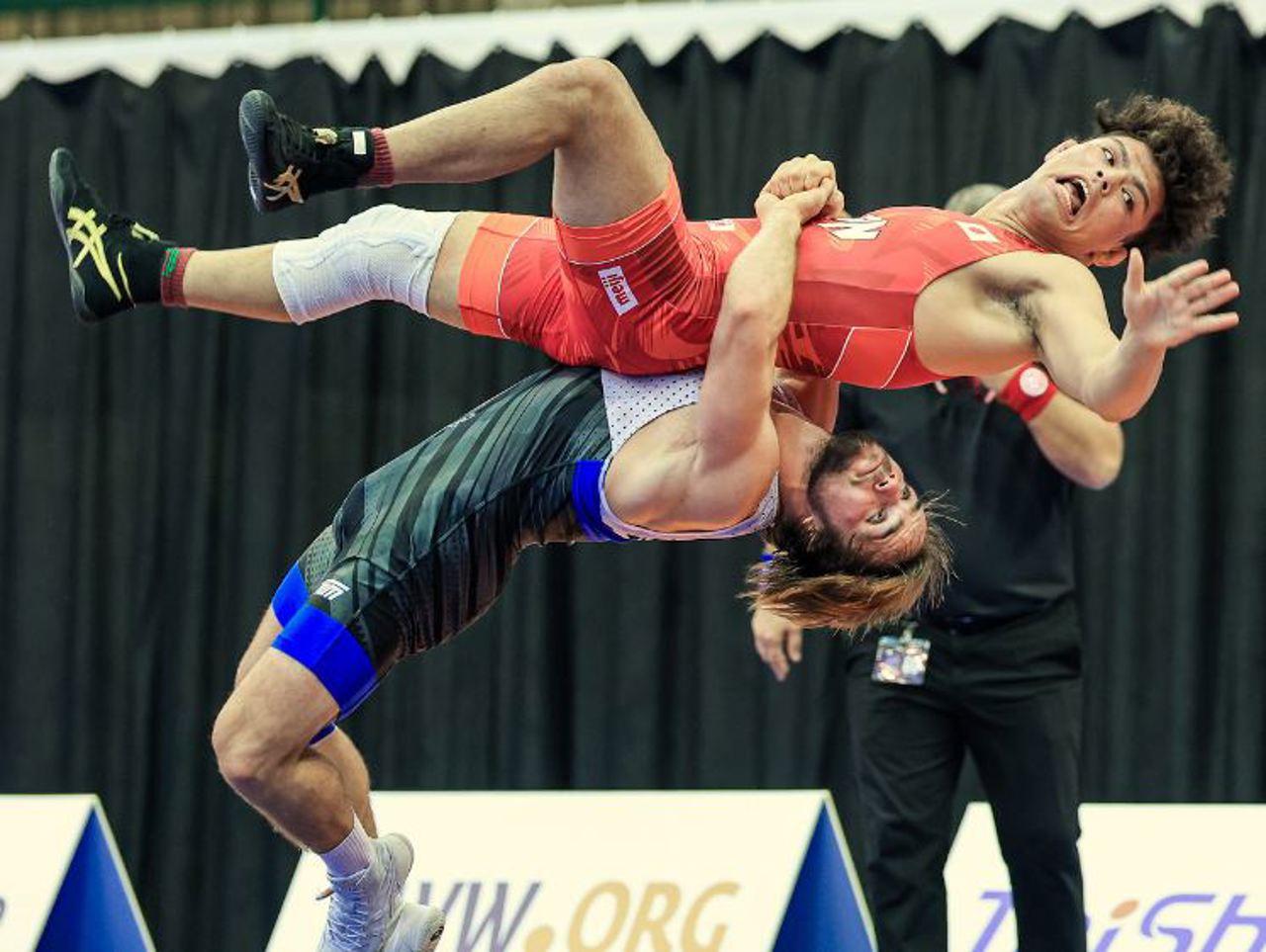 Avem încă un finalist la Mondiale! Luptătorul moldovean Alexandrin Guțu va lupta pentru medalia de aur în Serbia