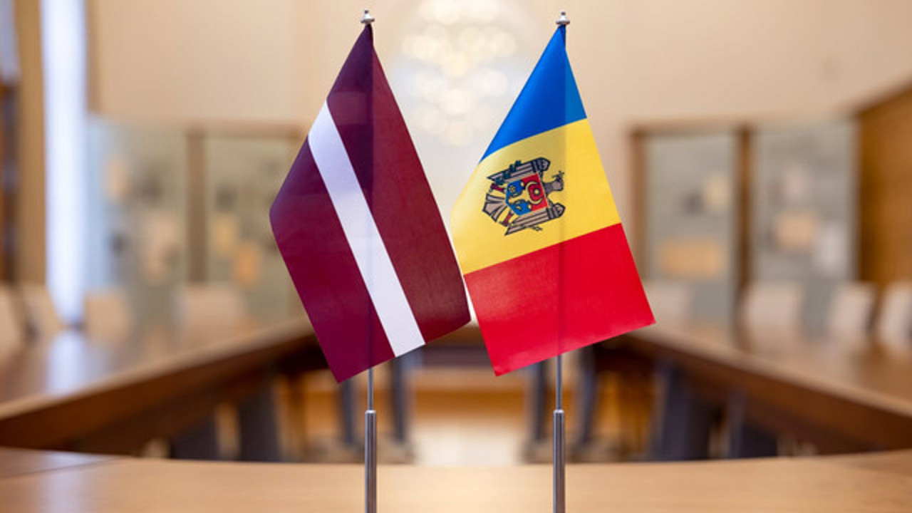 R. Moldova și Letonia vor negocia un acord pentru recunoașterea și conversiunea permiselor de conducere
