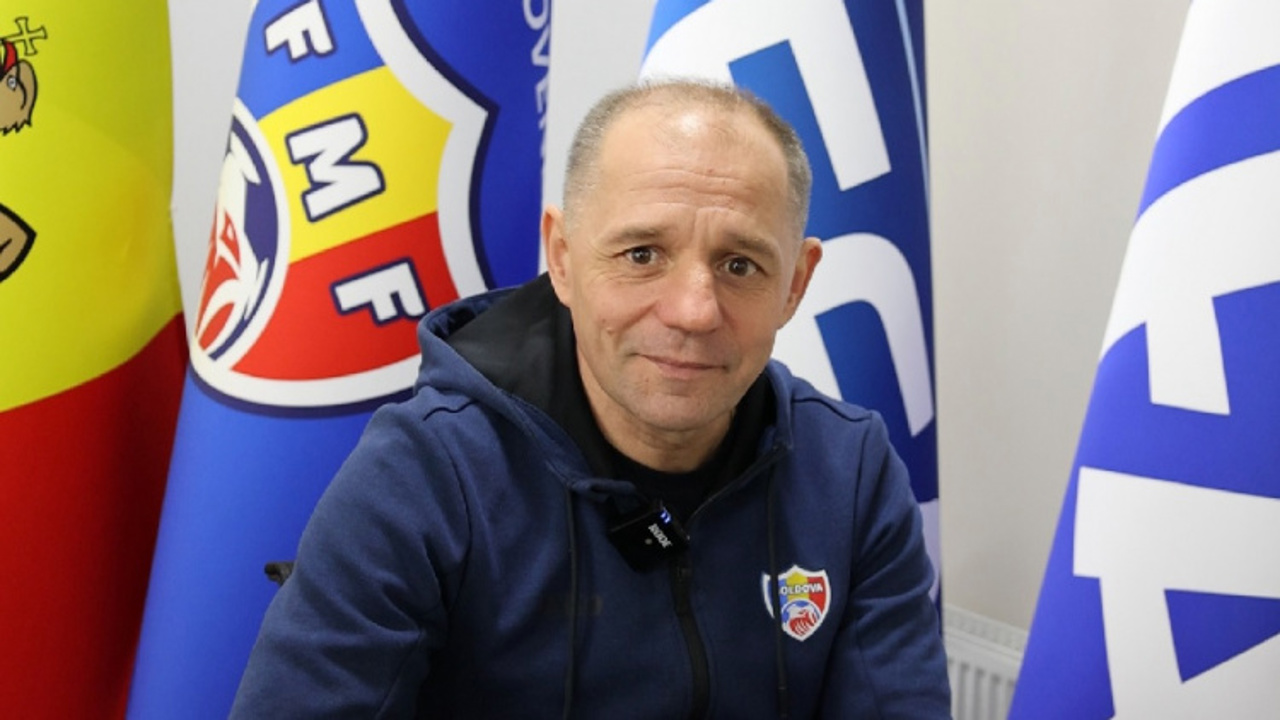 Moldova's national team coach Cleșcenco extends contract for 2026 qualifiers