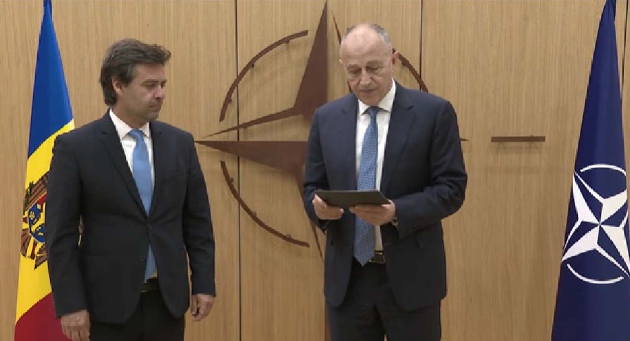 Мирча Джоанэ, после встречи с Нику Попеску: "Будущее Республики Молдова - в семье европейских демократий"