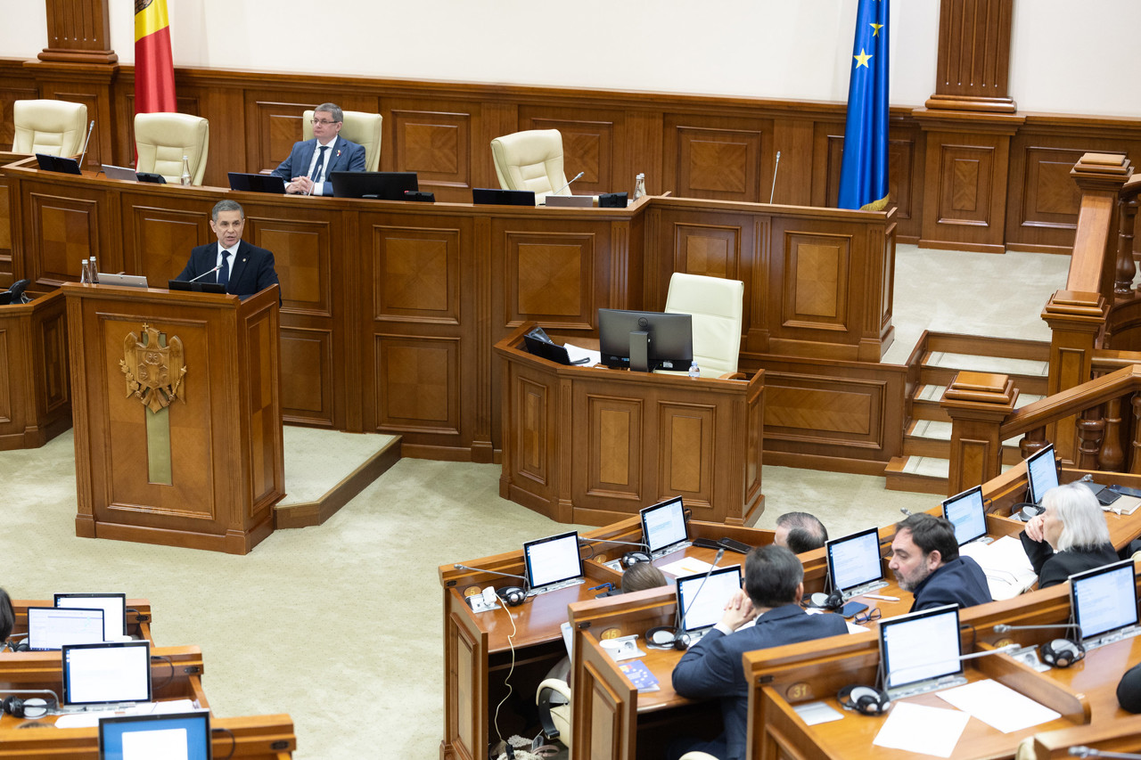 Moțiune respinsă în Parlament: „Am construit o armată mai bine echipată și pregătită”