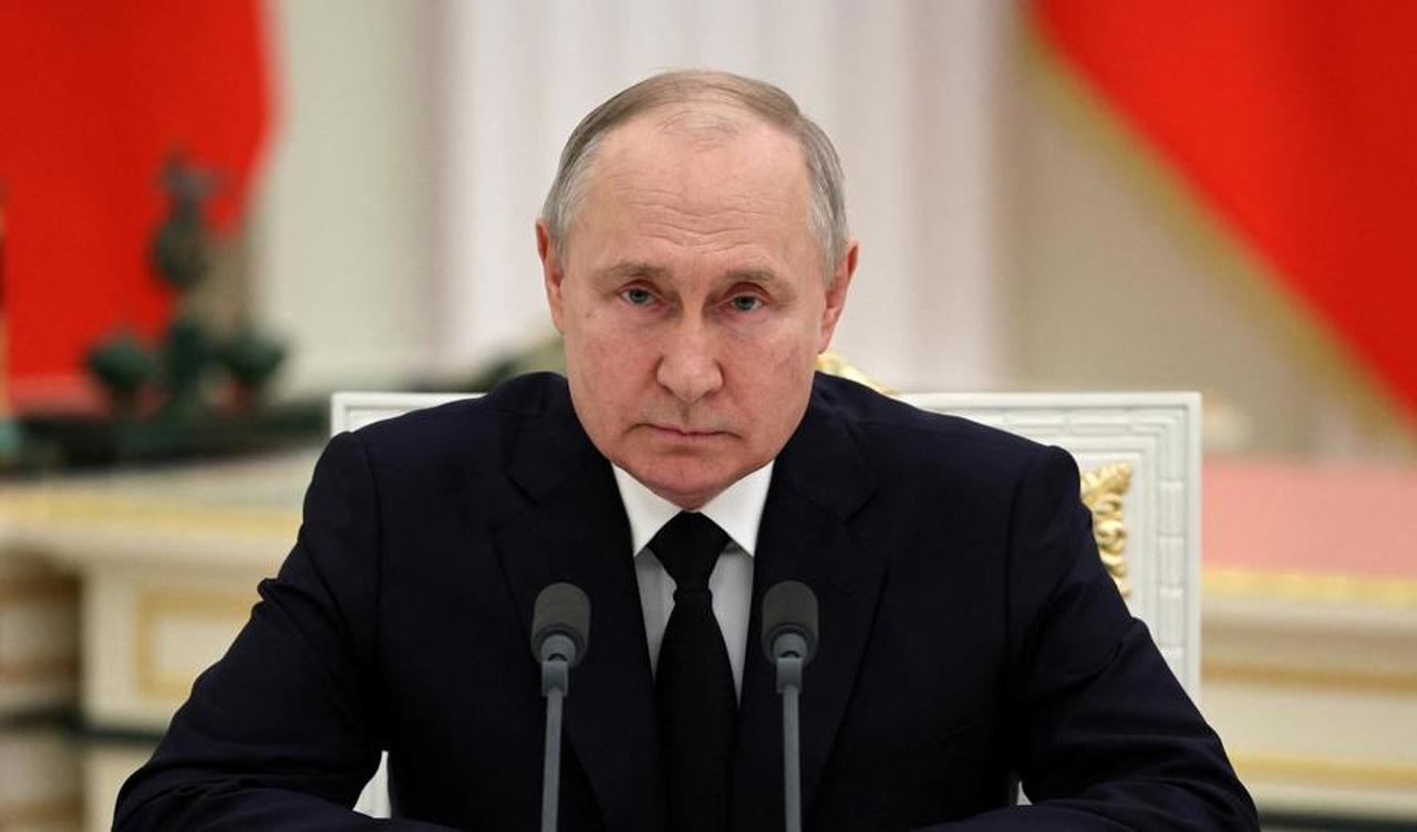 Vladimir Putin: Încetăm operațiunile militare de Paște 