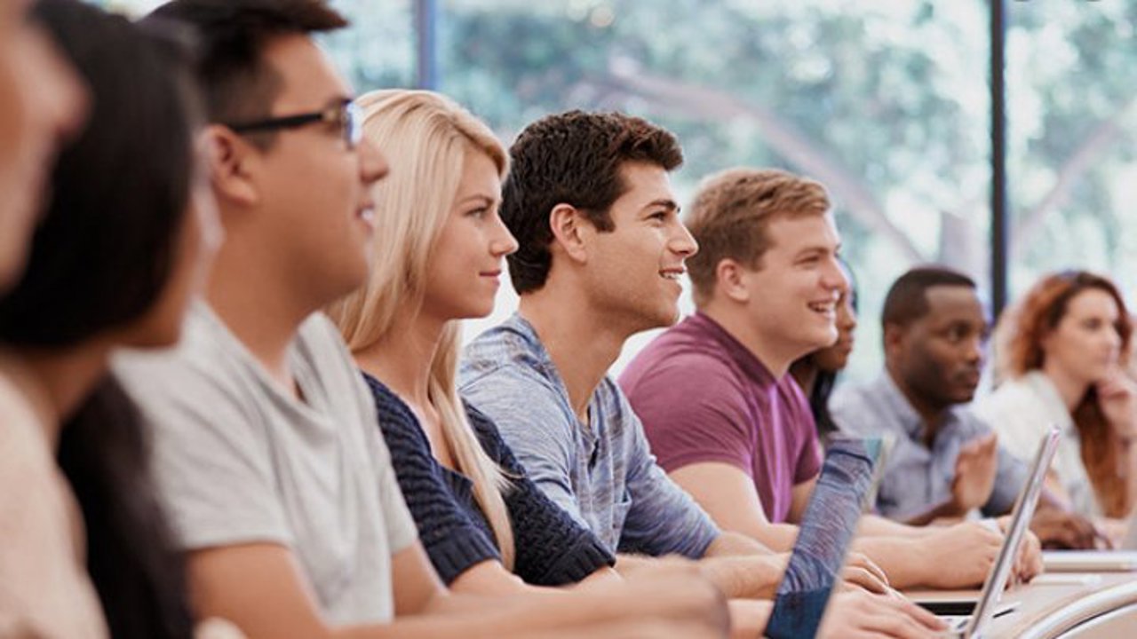 Стипендии для школьников и студентов будут увеличены