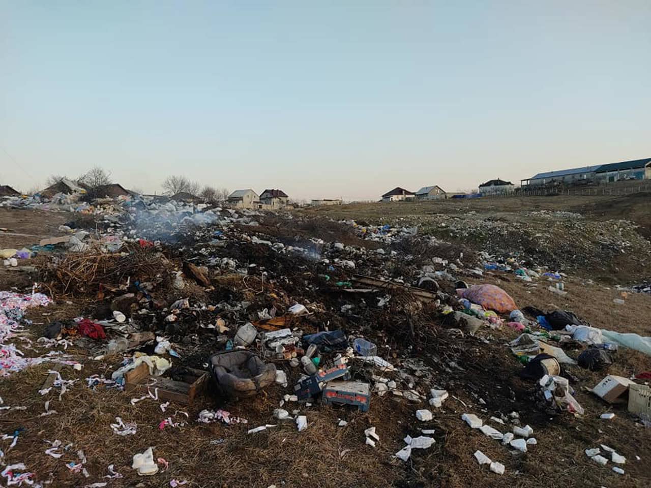 Ministrul Mediului ar putea fi audiat în Parlament vizavi de depozitul de deșeuri de la Sângera