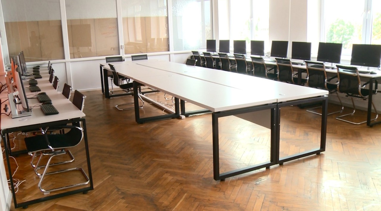 Digitalisation push: Over 120 Moldovan schools receive grants