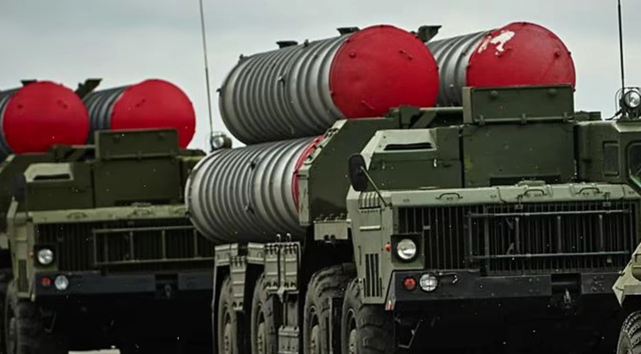 Rușii au atacat din nou sudul Ucrainei. În România au fost emise alerte despre posibilitatea căderii unor obiecte din spațiul aerian