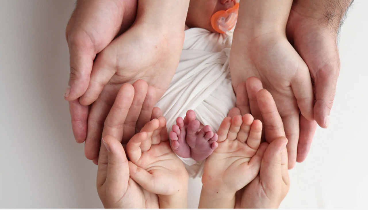 Criza natalității continuă: Diaspora ar putea deveni cheia redresării demografice