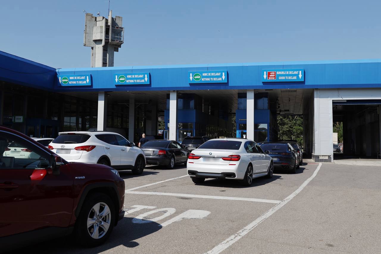 346 иностранным гражданам и 60 транспортным средствам было отказано во въезде в Республику Молдова