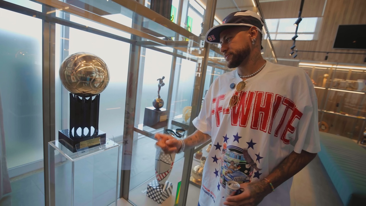 Neymar și-a amenajat un muzeu personal acasă
