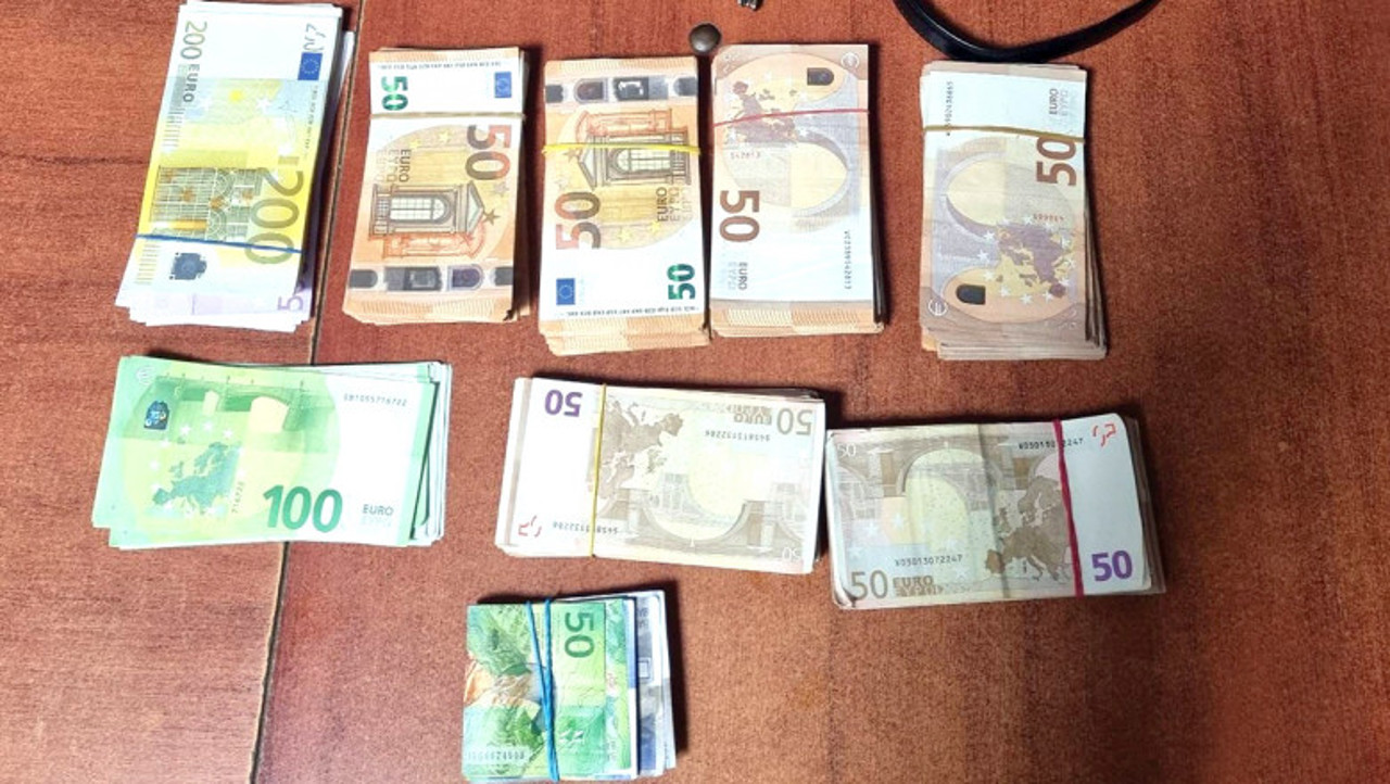 Noi detalii despre perchezițiile la posturile vamale moldo-române