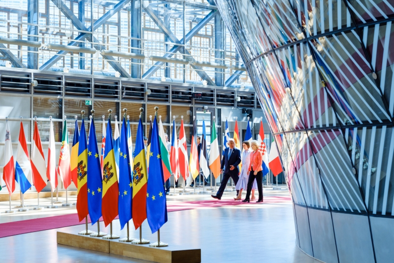 Dan Alexe | Brussels leaders praise progress, congratulate Maia Sandu and announce investments