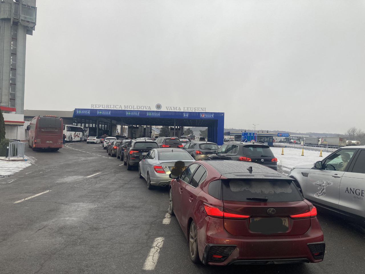 Flux majorat de călători în punctele de frontieră Palanca, Sculeni și Leușeni