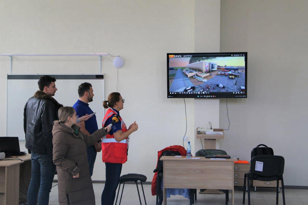 Specialiști din 13 țări au participat la un exercițiu de stat major. Scenariul - cutremur puternic și peste 80 de mii de persoane afectate