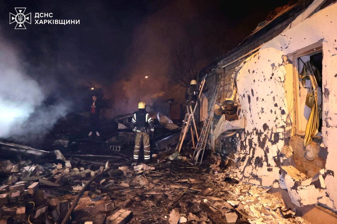 Atac masiv cu drone la Harkov: zeci de răniți și clădiri distruse