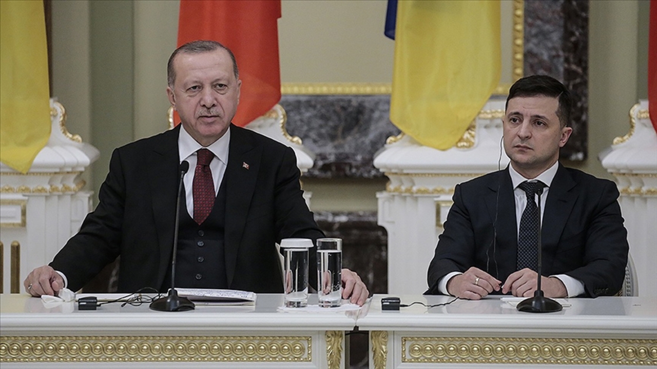 Recep Tayyip Erdoğan discussed the mediation of the conflict between Kiev and Moscow with Volodymyr Zelenski