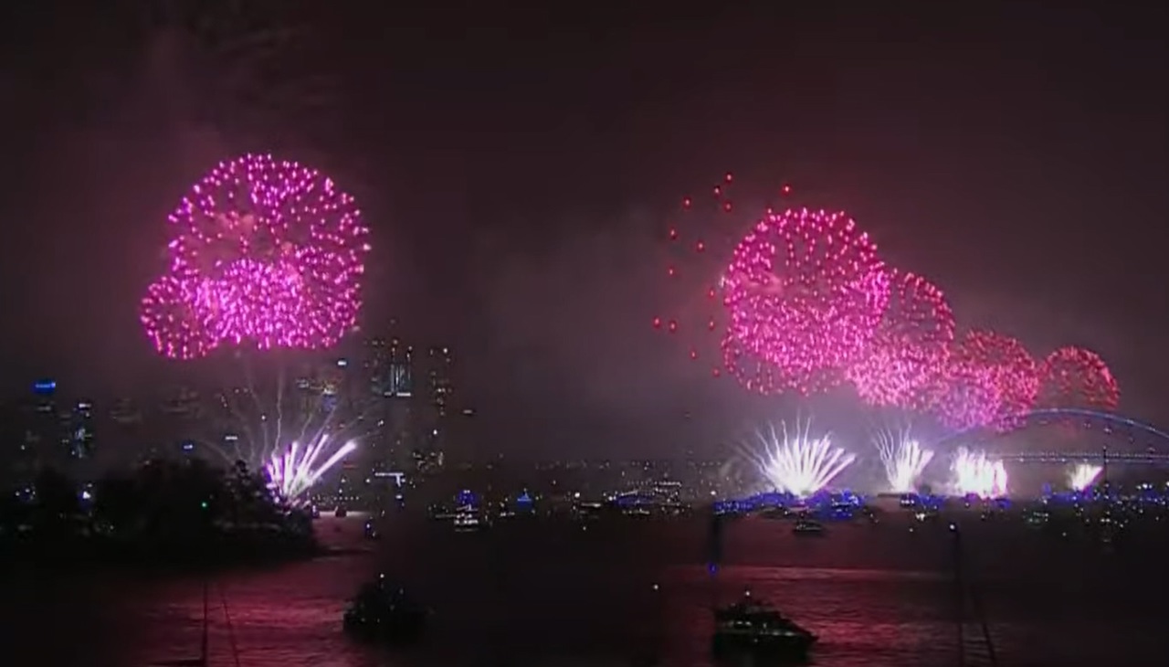 Anul Nou 2023. Joc spectaculos de artificii la Sydney