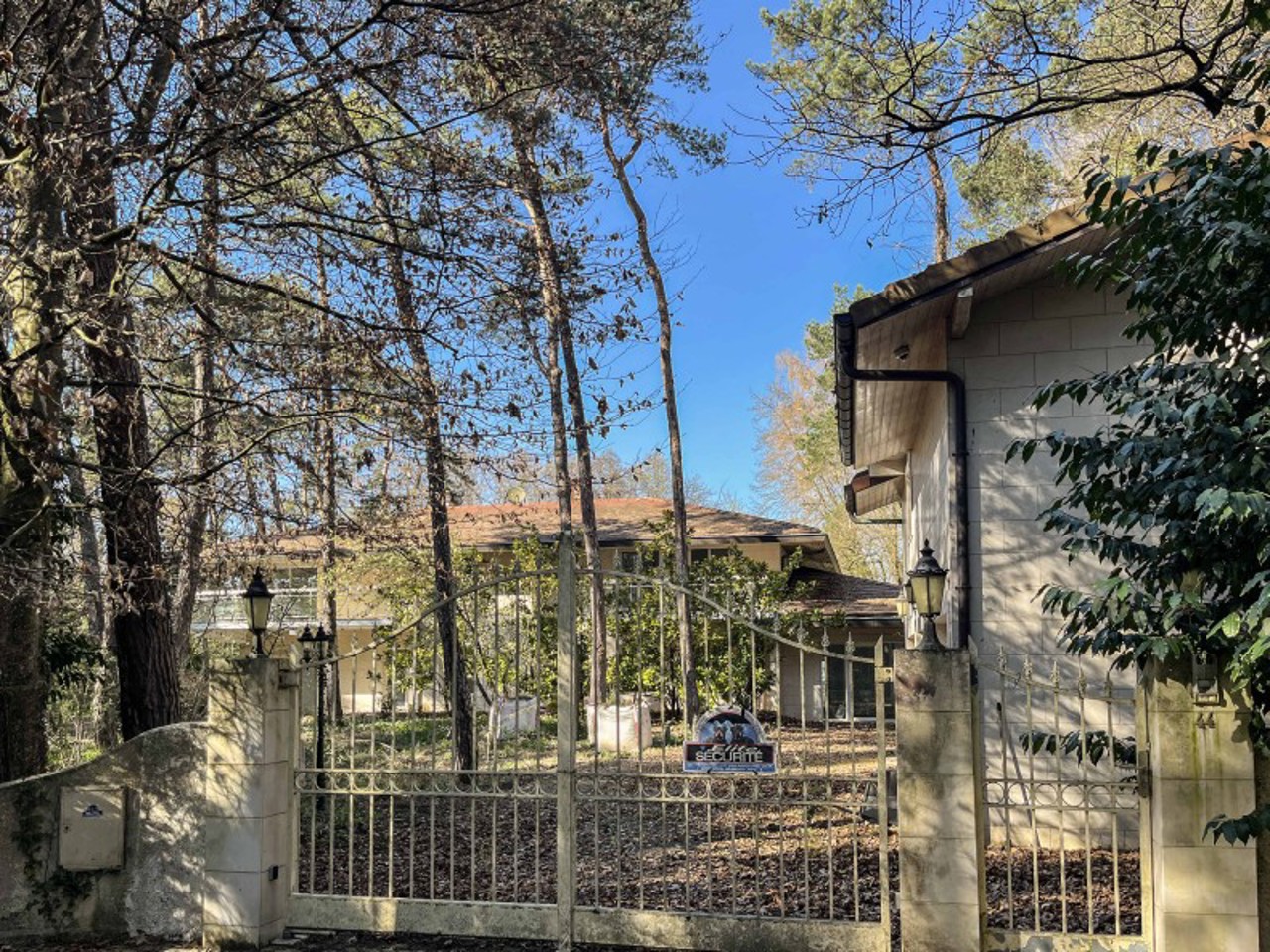 OCCRP // Vila lui Vladimir Plahotniuc din Sciez, Franța.