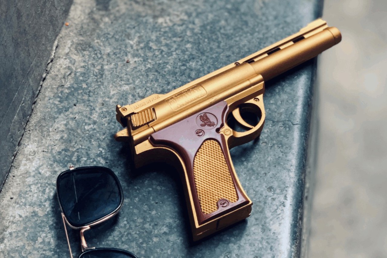 Reguli mai stricte pentru deținătorii de arme: cursuri obligatorii și valabilitate redusă a permiselor