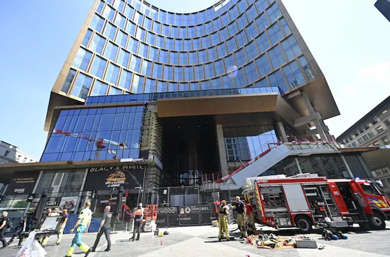 Un român a decedat, altul a fost rănit în incendiul izbucnit la o clădire din Bruxelles 