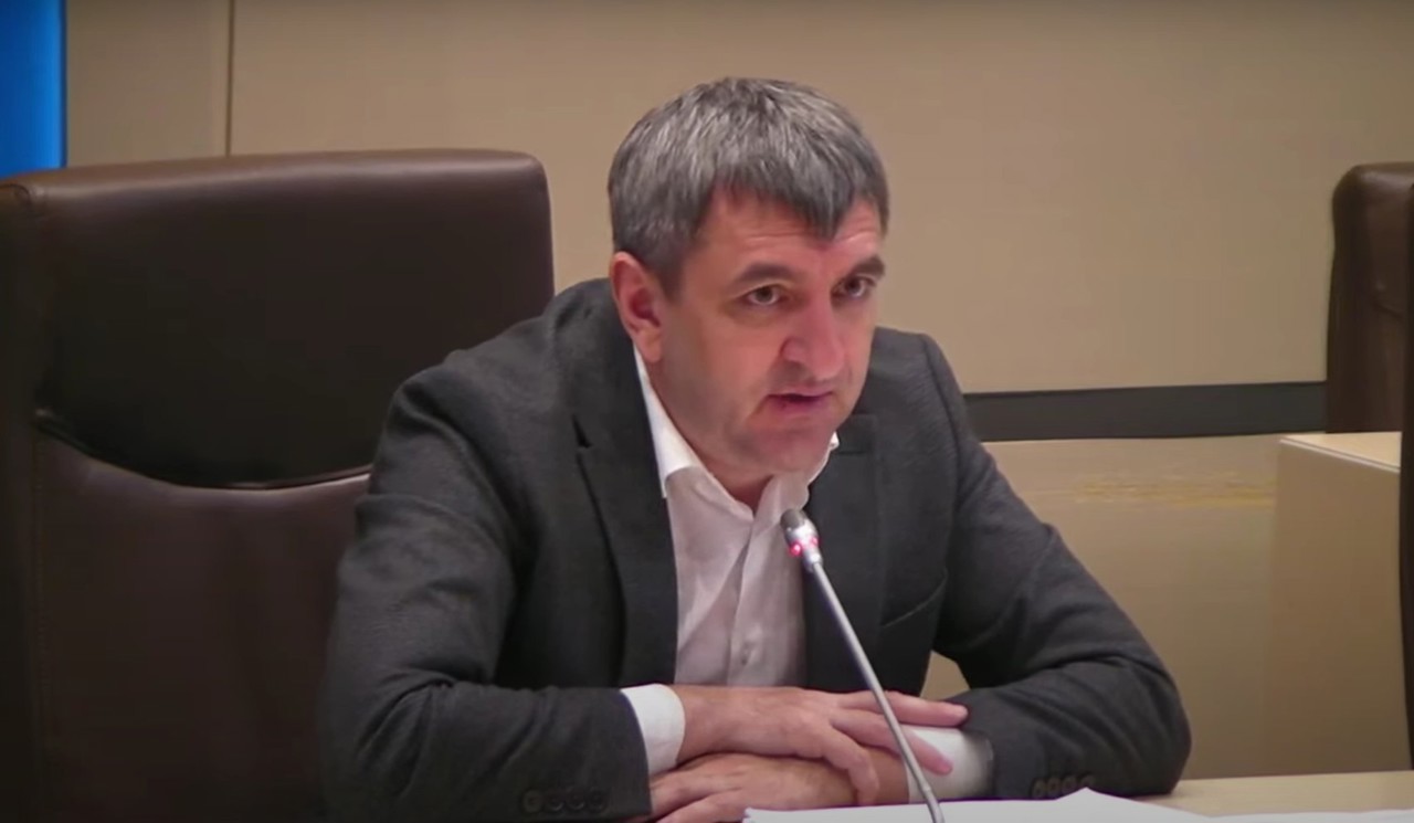 Consultări publice: directorul Centrului pentru Comunicare Strategică ar putea avea un mandat limitat la patru ani
