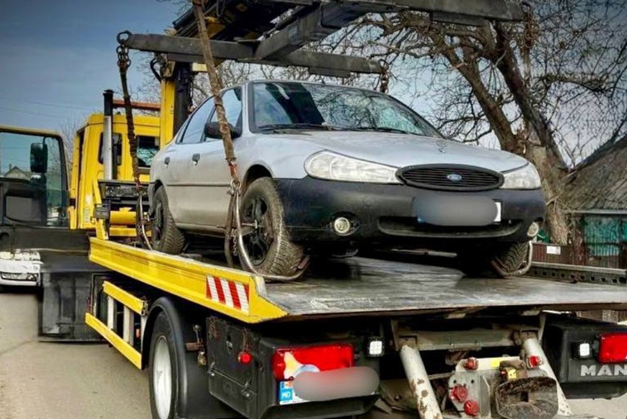 Prins la volan sub influența drogurilor. Un bărbat din Strășeni riscă o amendă de până la 125 de mii de lei 