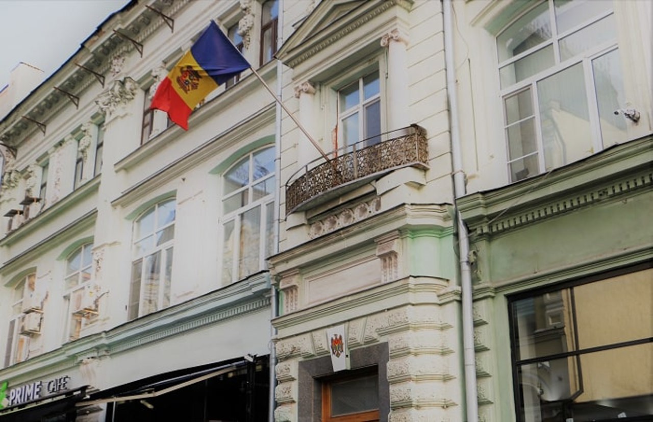 The Republic of Moldova could review the number of employees at its Embassy in Russia