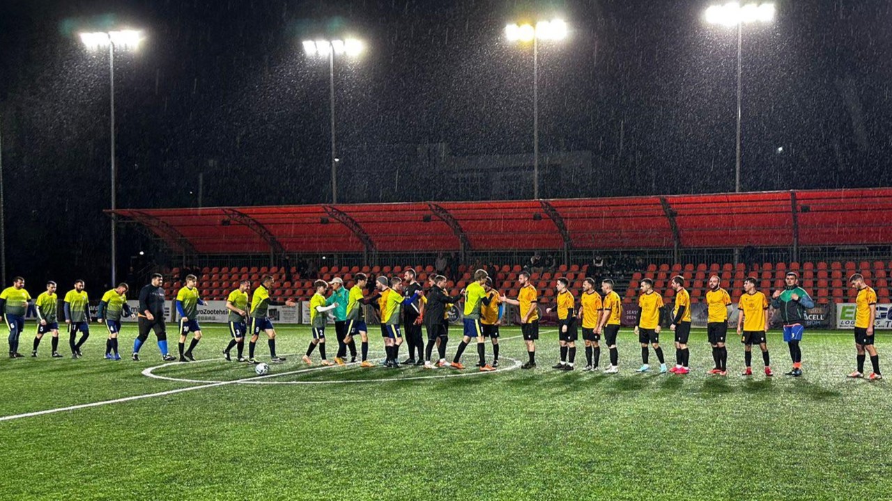 Un tânăr de 23 de ani a decedat pe terenul de fotbal la Ciorescu