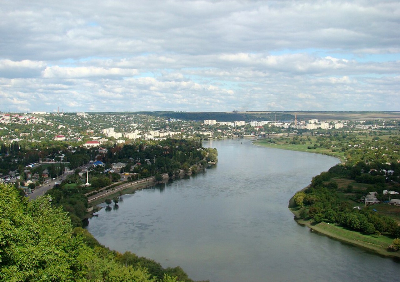 ELECTORALA 2025 // Aderarea la UE împreună cu regiunea transnistreană sau revenirea la județe: reformele administrative anunțate de concurenții electorali (Partea I)