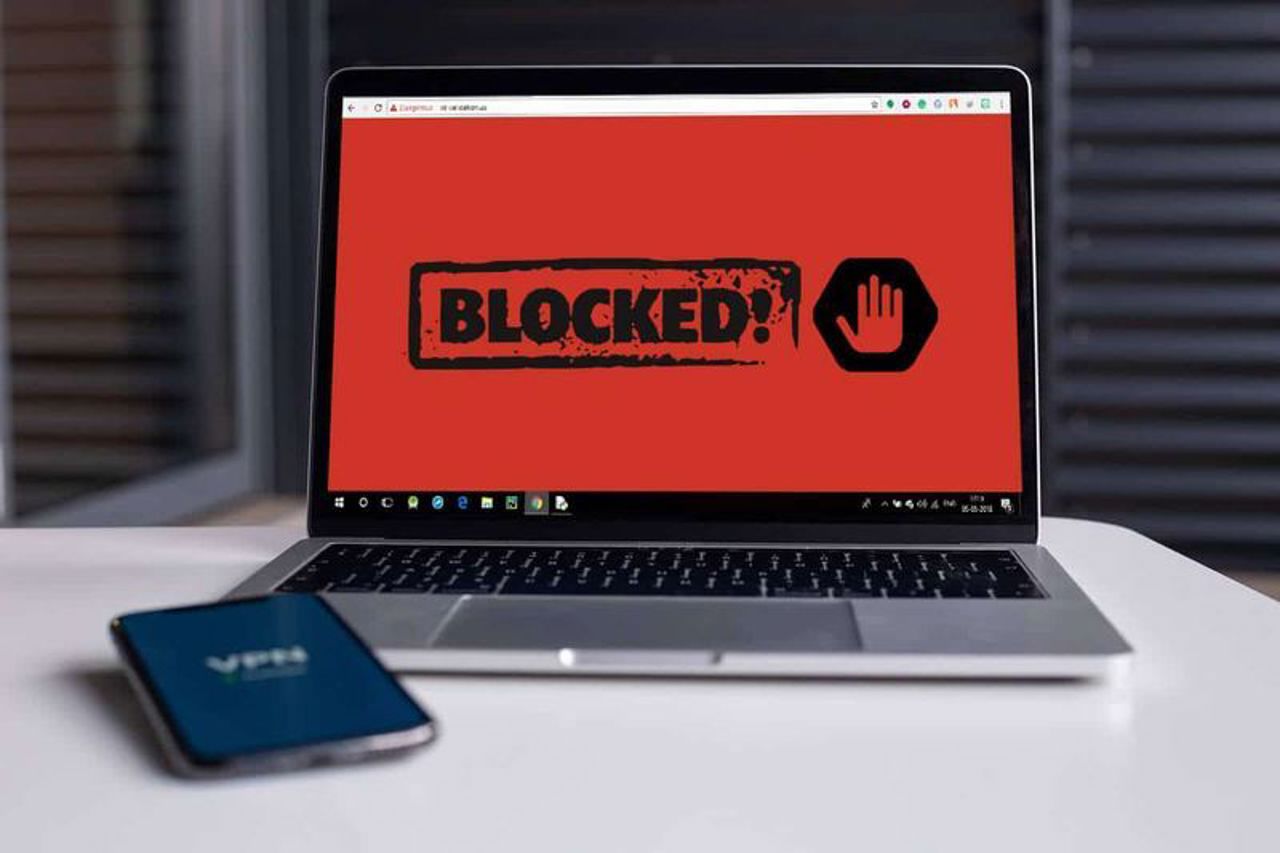 Paginile web care conțin informații cu caracter infracțional ar putea fi blocate. Ce presupune proiectul de lege aprobat recent de Guvern?