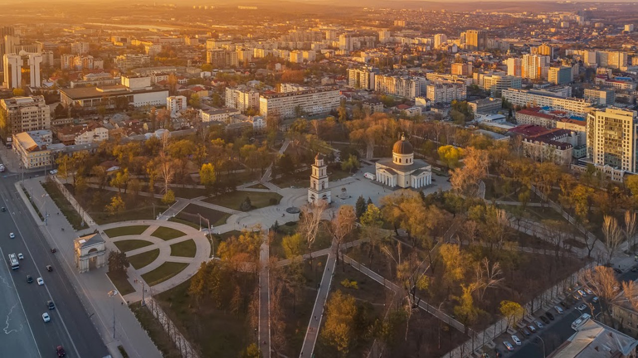 Reevaluarea cadastrală nu schimbă prețurile caselor: Primăriile, discuții privind mărimea impozitelor aplicate din 2027
