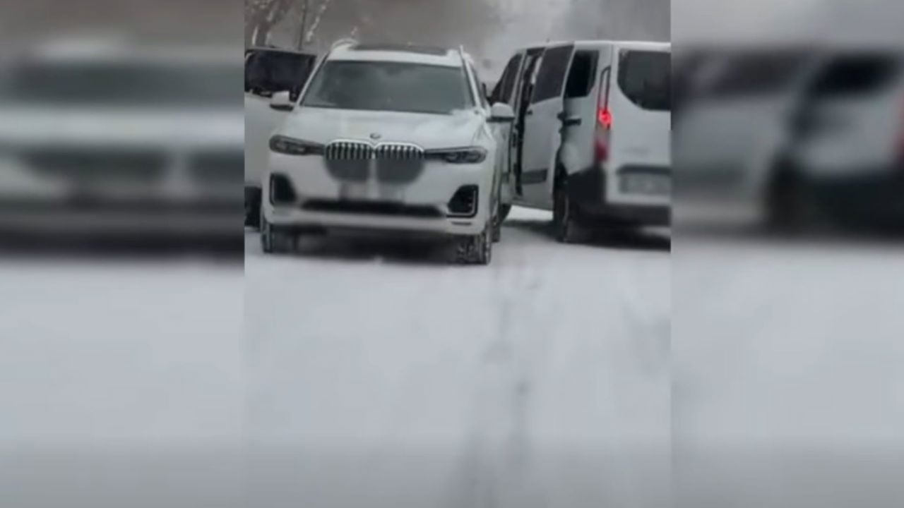 Escrocherie de 100 de mii de euro cu mașini de lux: Trei tineri riscă până la 15 ani de închisoare