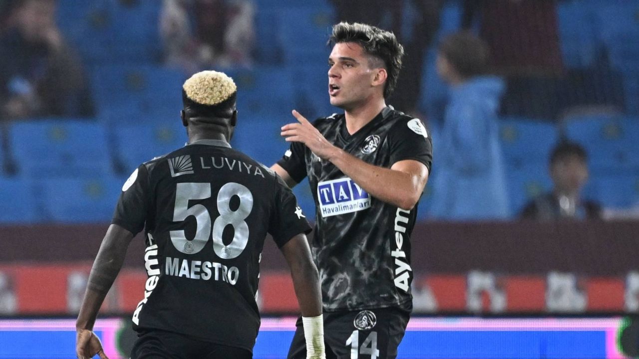 Hagi, gol fabulos în campionatul Turciei