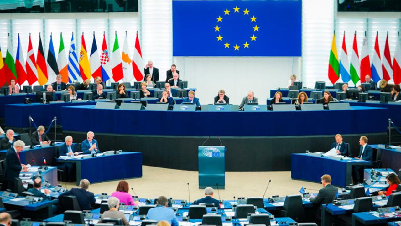 Corespondență//Summit UE: cei 27 vor recomanda deschiderea negocierilor cu Bosnia, continuarea apropierii de Ucraina și Moldova 