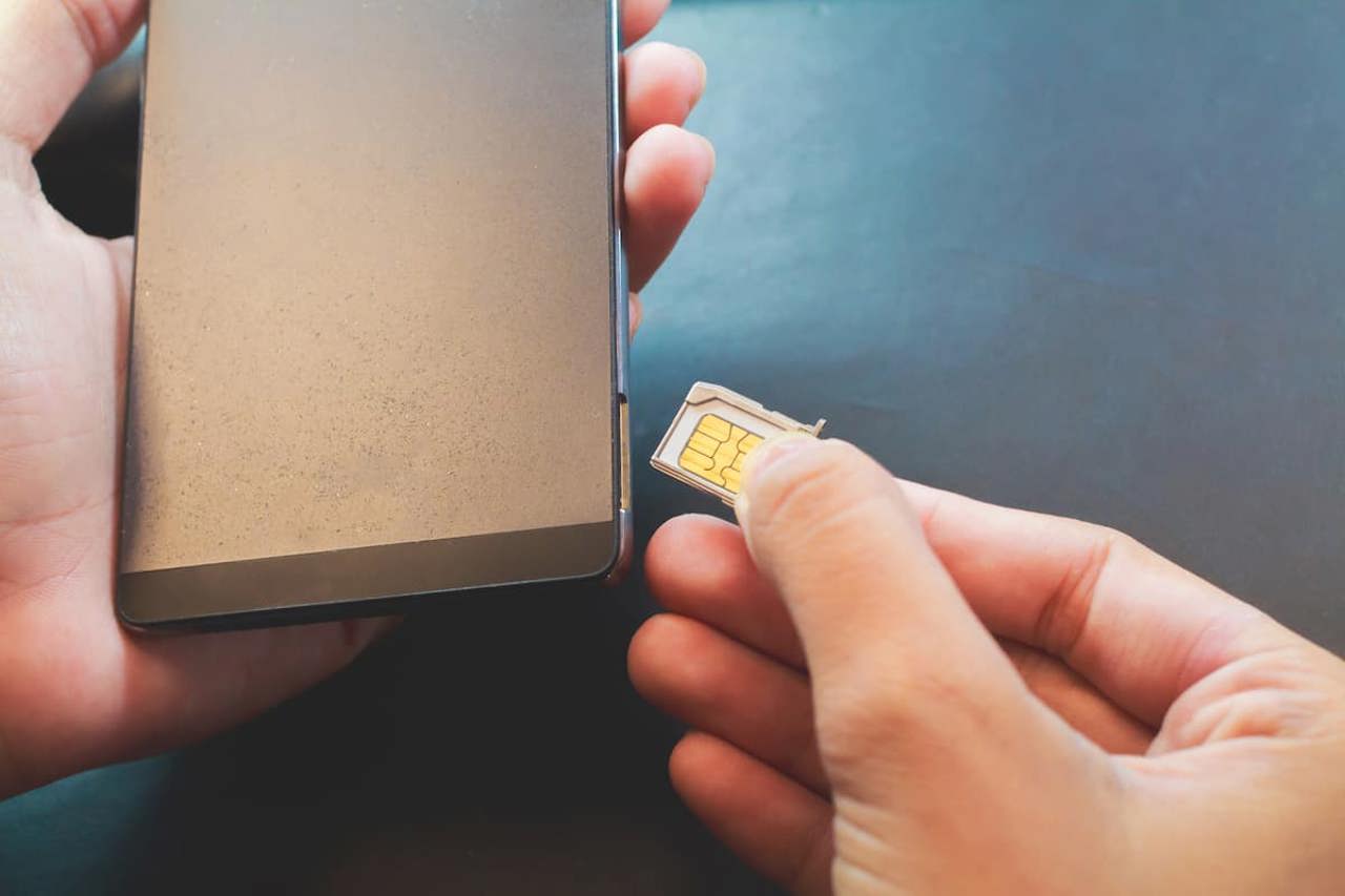Cartelele SIM nu vor mai putea fi activate fără un act de identitate