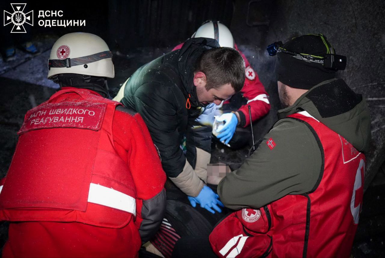 Rusia a atacat Odesa și regiunea Dnipropetrovsk cu drone: Victime și pagube la clădiri rezidențiale