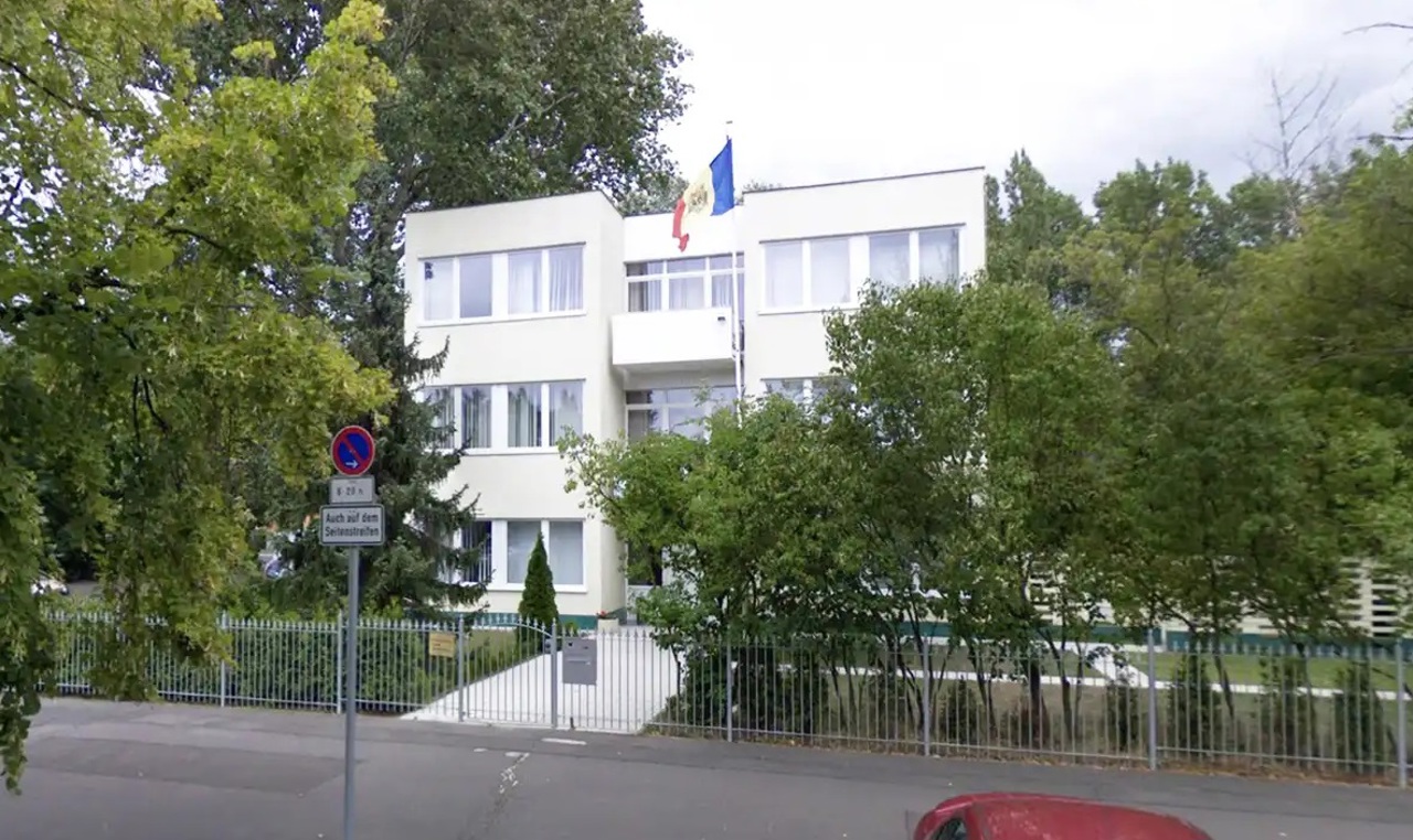 A citizen of the Republic of Moldova died while completing his documents at the Embassy in Berlin