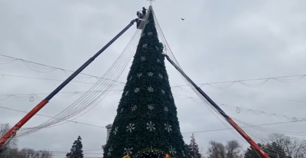 Ion Ceban: Căsuțele de lemn vor rămâne în Piața Marii Adunări Naționale, unde vor fi organizate târguri tematice